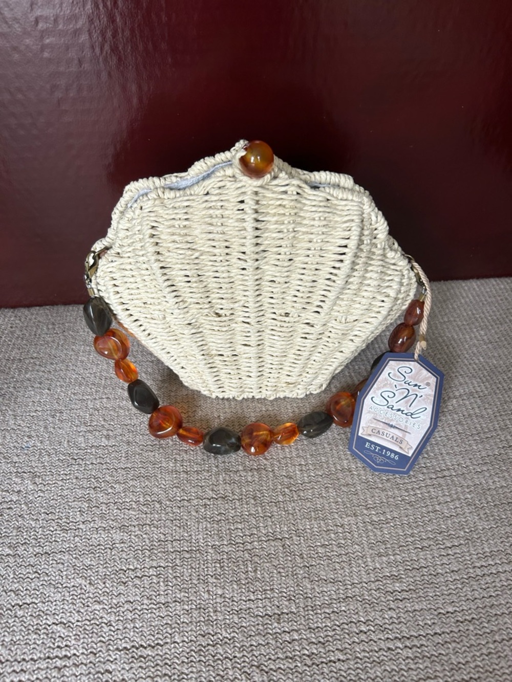 NEW! SUN & SAND HANDBAG SHELL WOVEN STRAW COLOR NATURAL HANDLE WITH BEADED purse